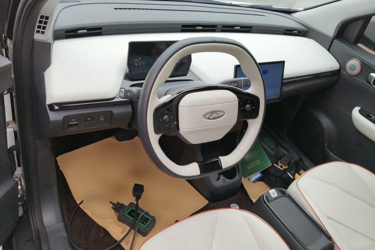 Used Chery Little Ant 2024 Refreshed Version Youth Edition 321 km Beloved Edition 29.23 kWh