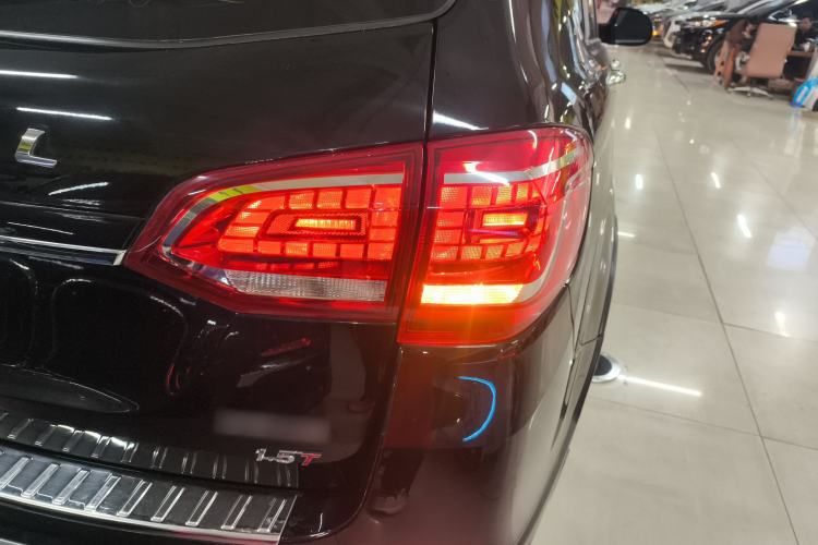 Used Haval H6 2014 Sport Version 1.5T Manual Two-Wheel Drive Elite Edition
