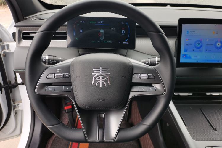 Used BYD Qin PLUS 2025 DM-i Smart Drive 55KM Leading Model
