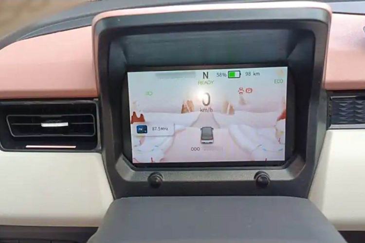 Used Chery QQ Ice Cream 2022 170km Sundae Phosphate Lithium-Ion
