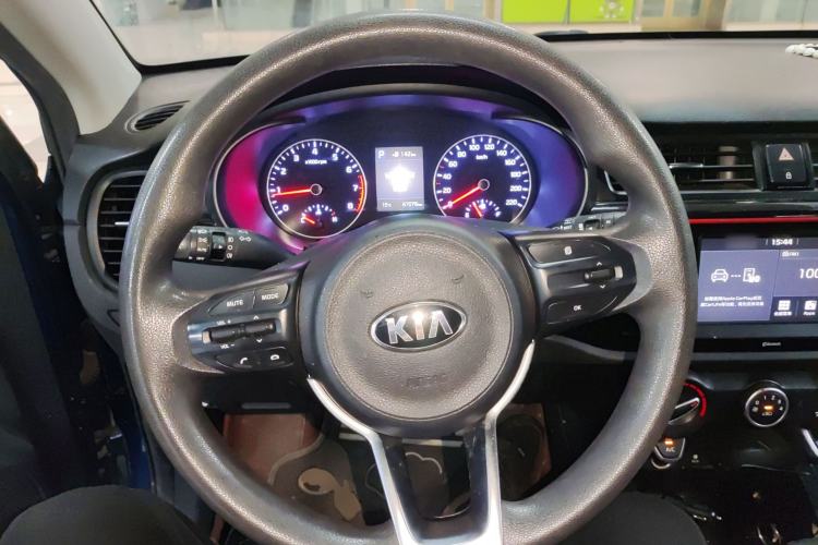 Used Kia KX Cross 2017 1.4L AT GLS
