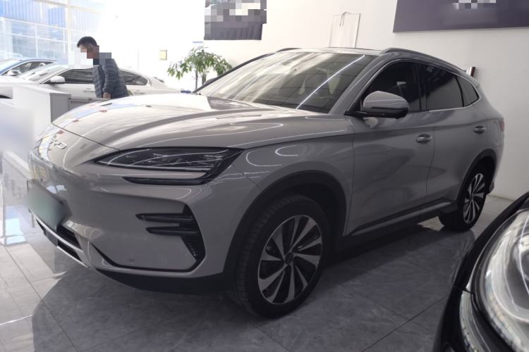 Used BYD Song PLUS New Energy 2023 Champion Edition EV 520KM Flagship Model
