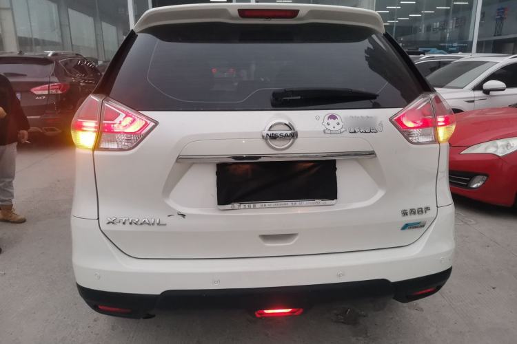 Used Nissan X-Trail 2015 2.0L CVT Comfort MAX Edition 2WD
