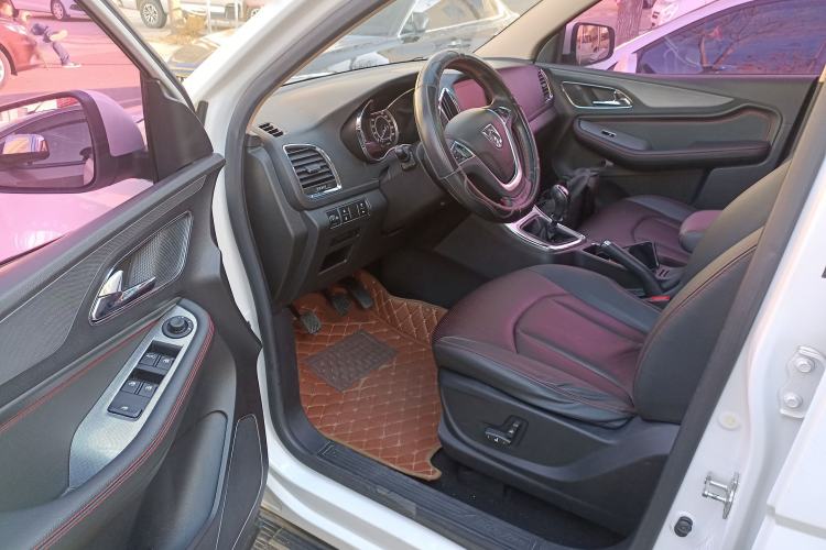 Used Baojun 560 2016 1.8L Manual Luxury Edition
