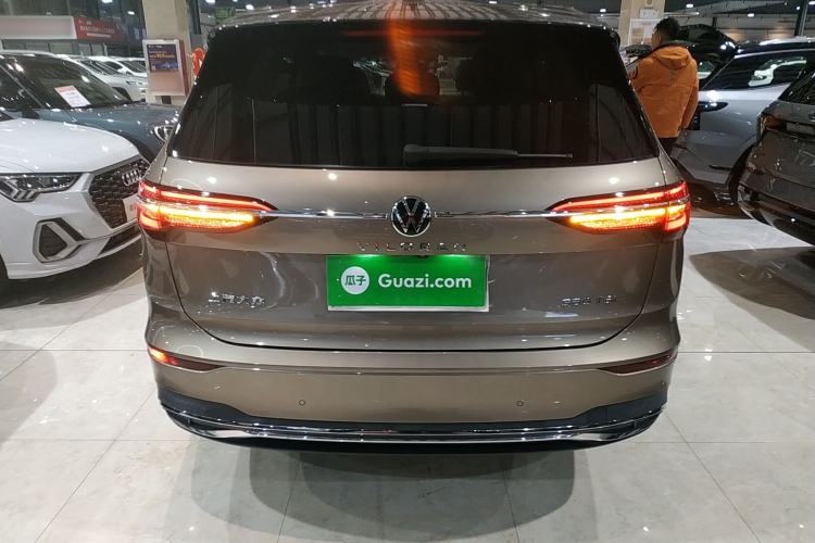 Used Volkswagen Viloran 2022 380TSI Prestige Edition

