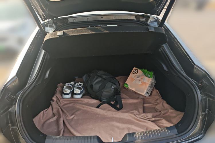 Used Changan UNI-V 2024 1.5T Prestige Sport Edition
