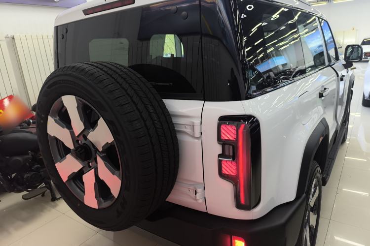 Used  BJ40 Electric Drive 2025 Standard Edition
