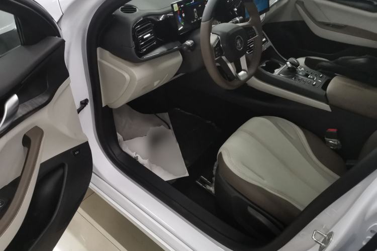 Used BYD Qin PLUS 2024 HONOR Edition DM-i 55KM Leading Model
