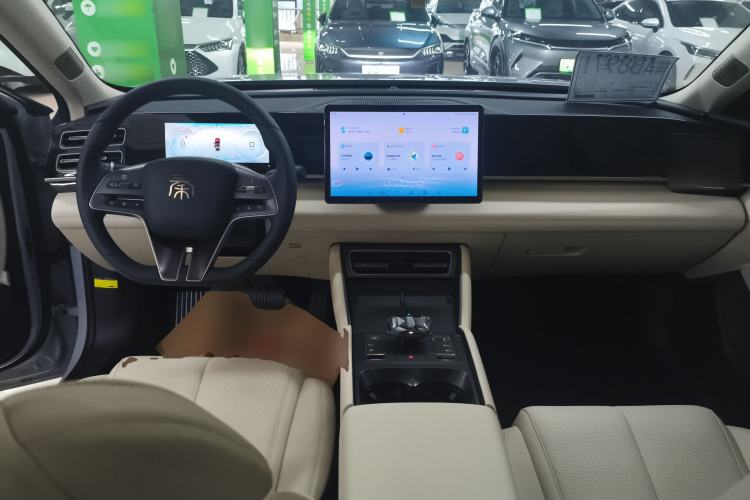 Used BYD Qin L 2024 DM-i 120KM Leading Model
