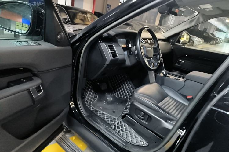 Used Land Rover Discovery 2023 300PS S