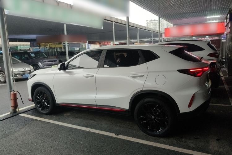 Used Oshan X5 PLUS 2023 Revised Version 1.5T DCT Navigation Edition
