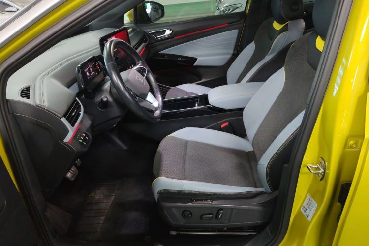 Used Volkswagen ID.4 X 2021 Pro Smart Long-Range Edition