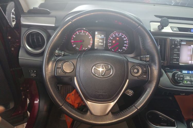 Used Toyota RAV4 2016 2.0L CVT Two-Wheel Drive Smart Edition China V Standard
