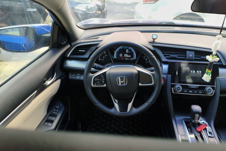 Used Honda Civic 2016 220TURBO CVT Luxury Edition