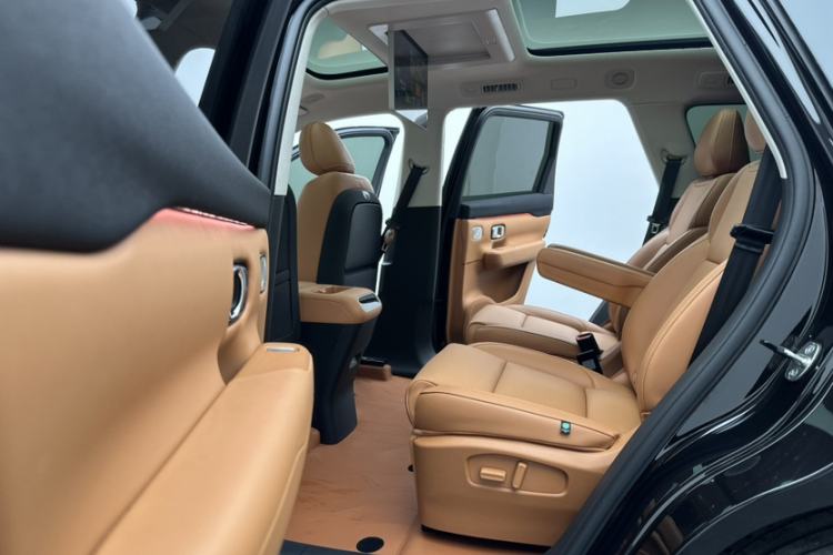 Used Leapmotor C16 2024 Range-Extended 200 Luxury Edition
