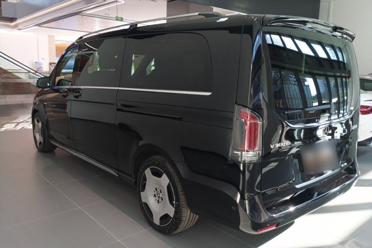 Used Mercedes-Benz V-Class 2024 V 300 L Long Wheelbase Luxury Edition
