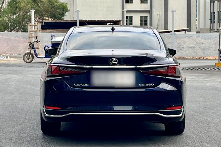 Used Lexus ES 2023 260 Excellence Edition
