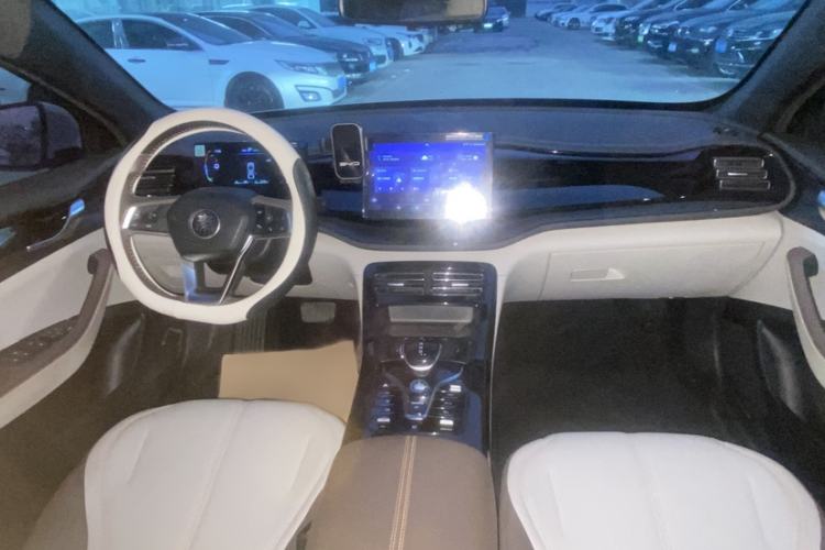 Used BYD Qin PLUS 2024 HONOR Edition DM-i 55KM Leading Model
