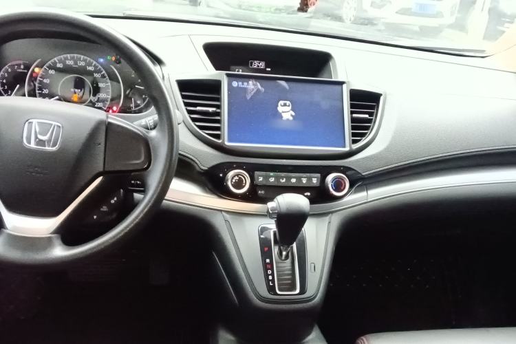 Used Honda CR-V 2015 2.0L two-wheel drive urban version
