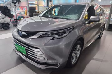 Used Toyota Sienna 2021 2.5L Hybrid Platinum Edition