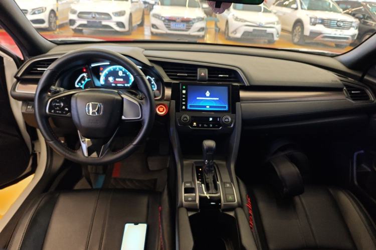 Used Honda Civic 2021 HATCHBACK 220TURBO CVT New Trendsetter