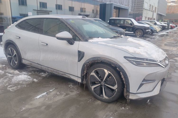 Used BYD Song L EV 2025 Intelligent Driving Version 662 km LiDAR Excellence Edition
