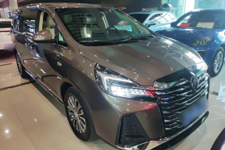 Used Buick GL8 2023 Land Business Class Smart Deluxe Model
