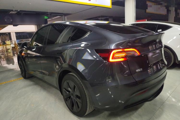 Used Tesla Model Y 2024 Rear-Wheel-Drive Version
