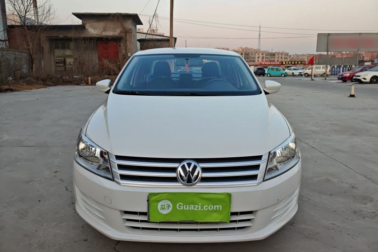 Used Volkswagen Santana 2015 1.6L Manual Fashion Edition
