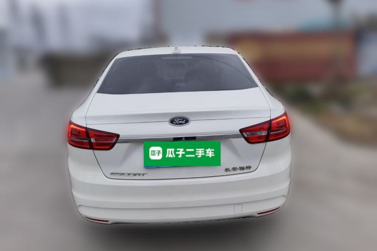 Used Ford Escort 2015 1.5L Automatic Fashion Model
