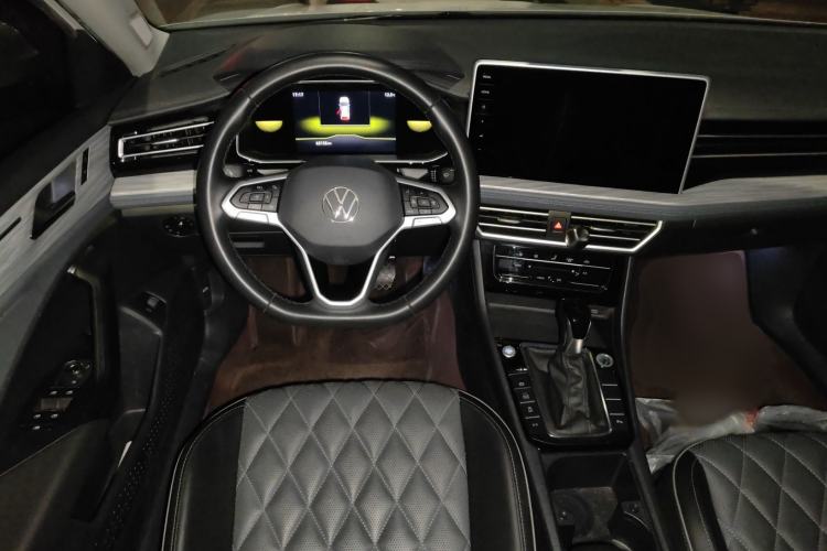 Used Volkswagen Sagitar 2023 280TSI DSG Excellence Edition
