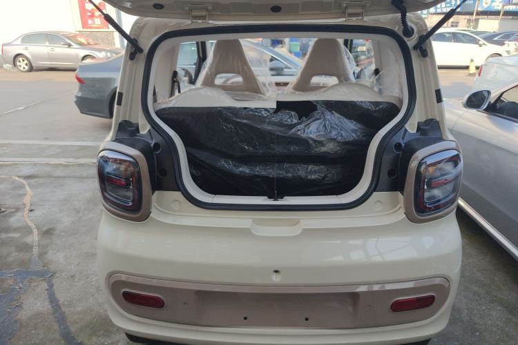 Used Bestune Pony 2025 222km Range Elegant Horse