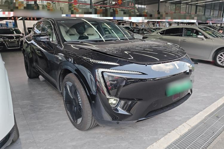 Used  11 2024 630 Rear-Wheel Drive Edition with Three Lasers
