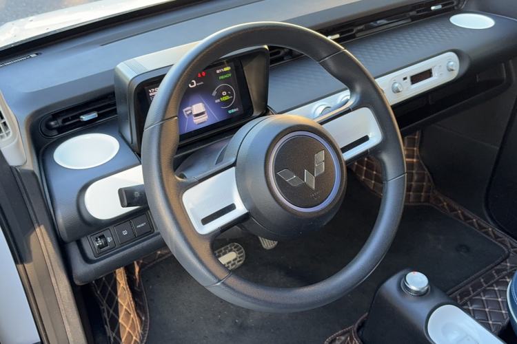 Used Wuling Hongguang MINIEV 2022 GAMEBOY 200km Gaming Edition with Lithium Iron Phosphate
