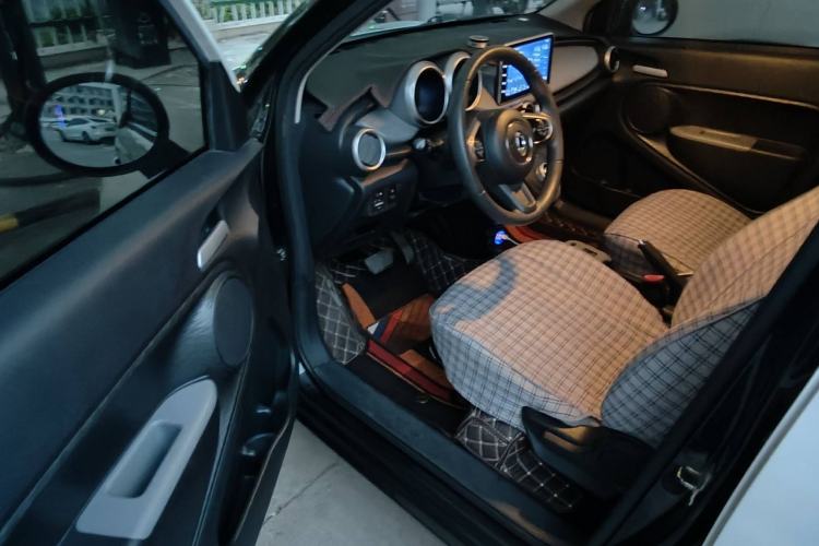 Used ORA Black Cat 2021 301 km Basic Version
