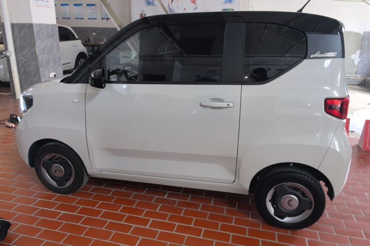 Used Wuling Hongguang MINIEV 2022 Macaron Premium Model – Lithium Iron Phosphate
