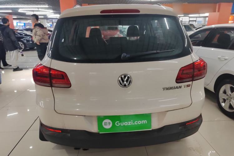 Used Volkswagen Tiguan L 2015 1.8TSI Manual Two-Wheel Drive Fashion Edition
