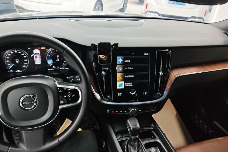 Used Volvo S60 2021 T4 Zhiyuan Luxury Edition