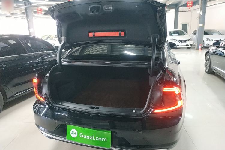 Used Volvo S90 2024 B5 Zhiyuan Luxury Edition
