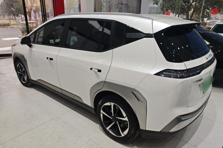 Used AION Y 2023 Plus 510 Smart Edition