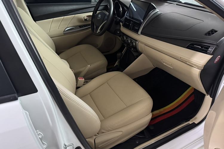 Used Toyota YARiS L 2015 1.5E Automatic Charm Edition
