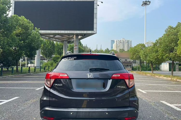 Used Honda Vezel 2016 1.8L CVT Front-Wheel Drive Pioneer Edition