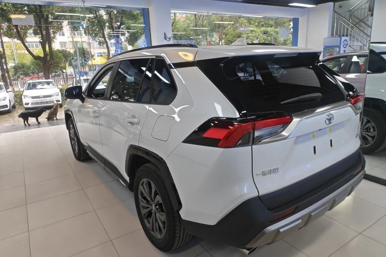 Used Toyota RAV4 2024 2.0L CVT Two-Wheel Drive Fashion Plus Edition