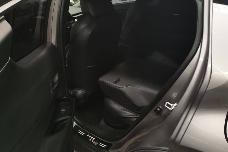 Used Toyota IZOA 2021 2.0L Enjoy Edition
