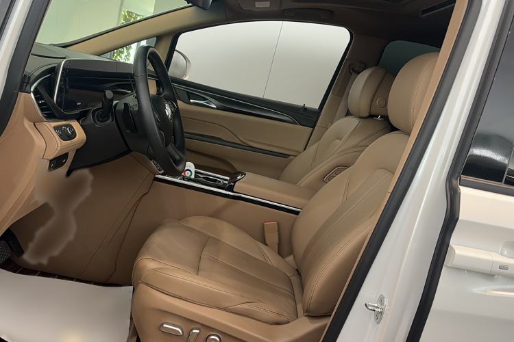 Used Buick GL8 2021 ES Land Cruiser 653T Luxury Edition
