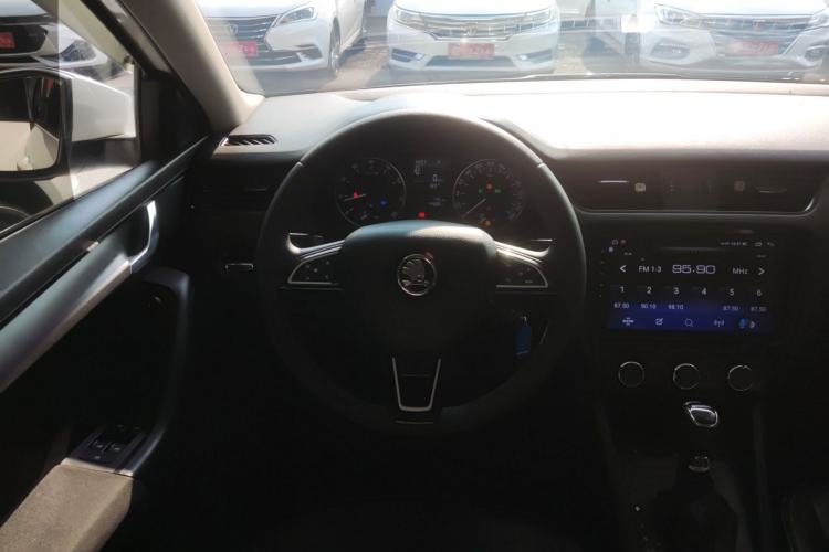 Used Skoda Octavia 2017 Classic Model 1.6L Automatic Standard Edition
