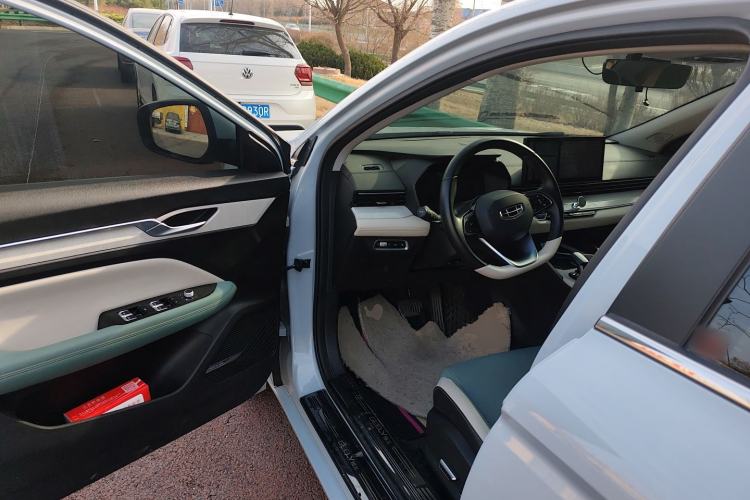 Used Geely Auto Emgrand L HiP 2022 1.5TD-DHT Pro 100KM Super Swift
