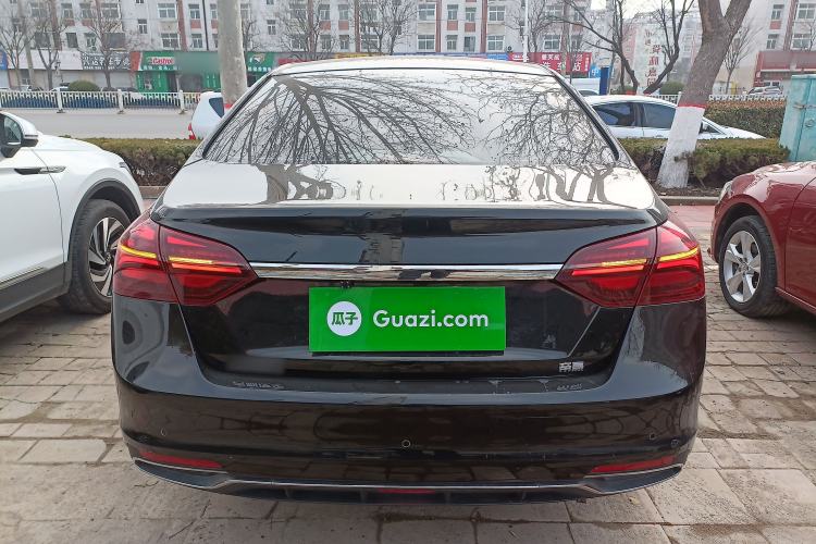 Used Geely Auto Emgrand 2019 Leading Edition 1.5L Manual Fashion Model China VI Standard
