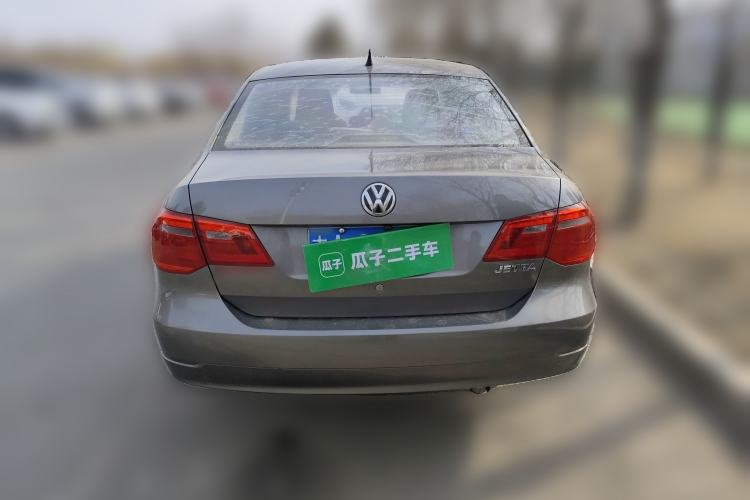 Used Volkswagen Jetta 2015 1.6L Manual Fashion Edition