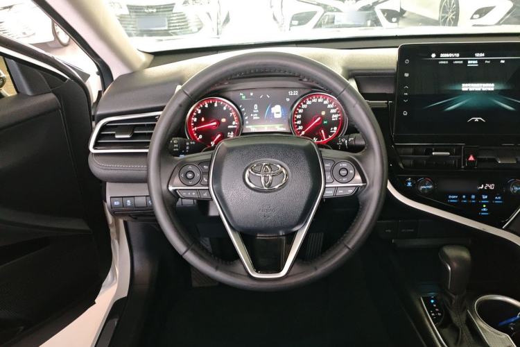 Used Toyota Camry 2023 2.0S Knight Edition
